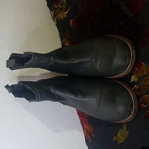 Steve Madden Ankle Boots "distressed leather style" Size 10